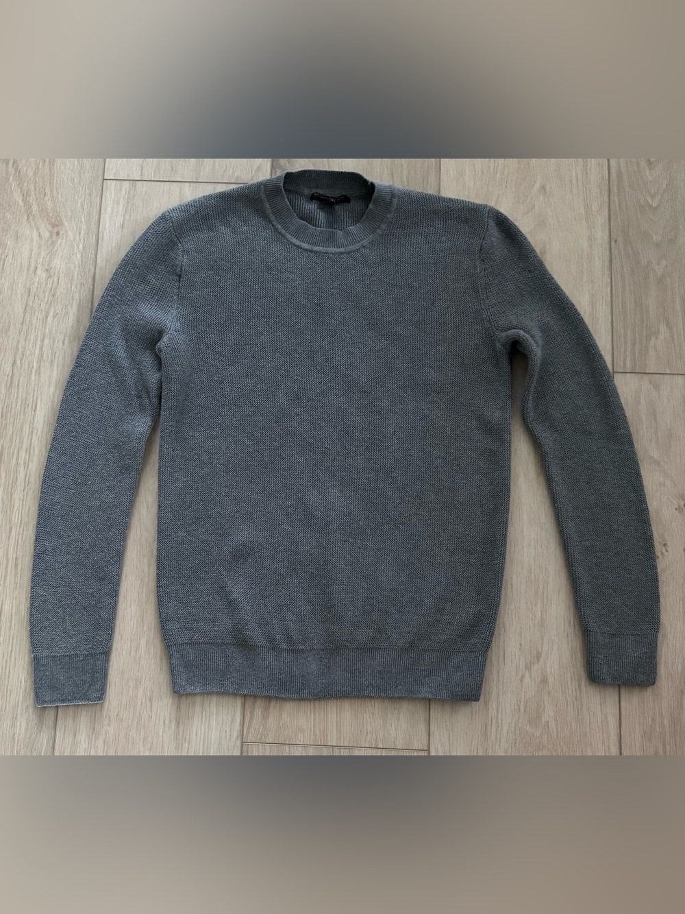 Banana Republic men’s Small gray textured knit crewneck sweater classic cotton